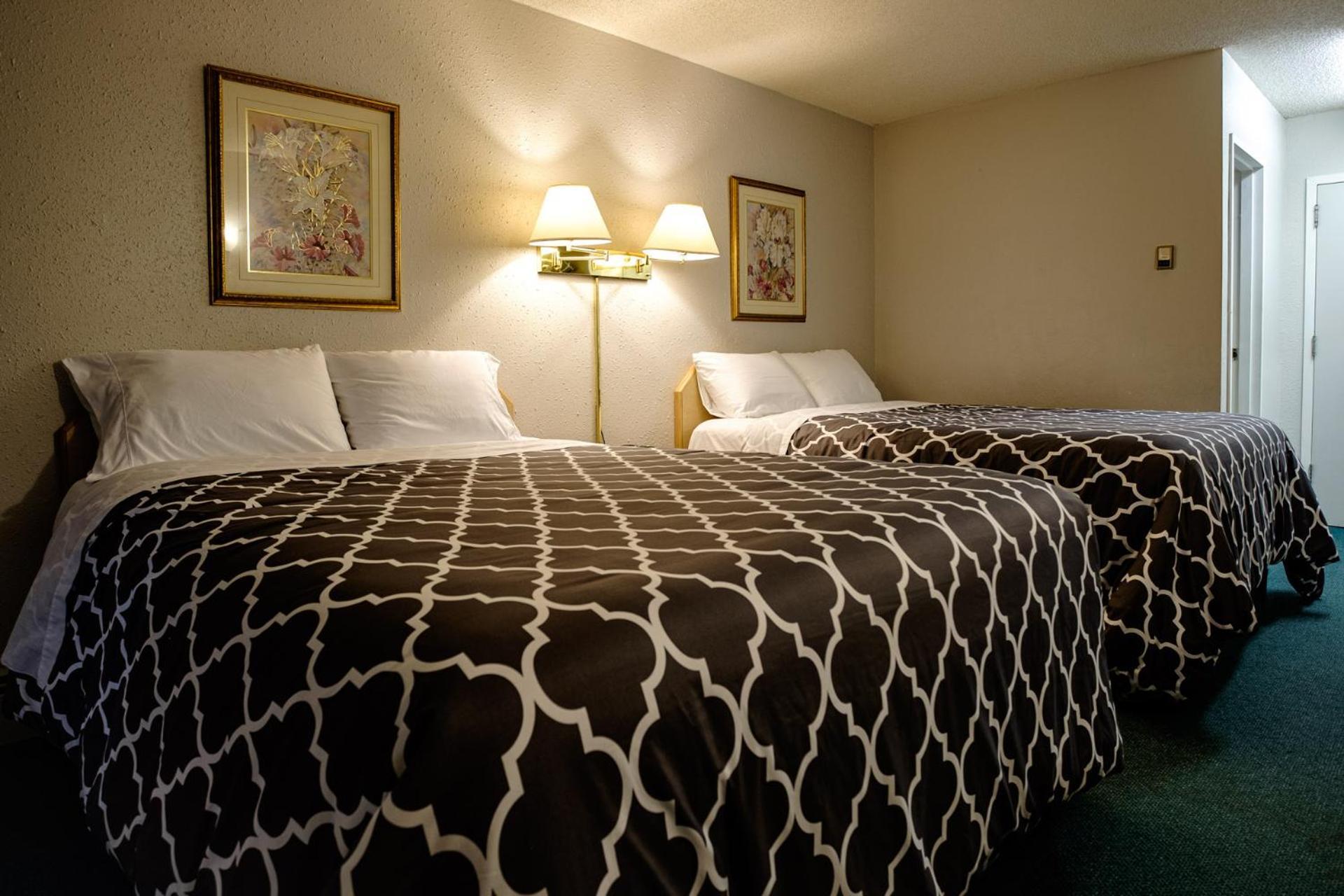 Perfect Inns & Suites Weyburn Ngoại thất bức ảnh