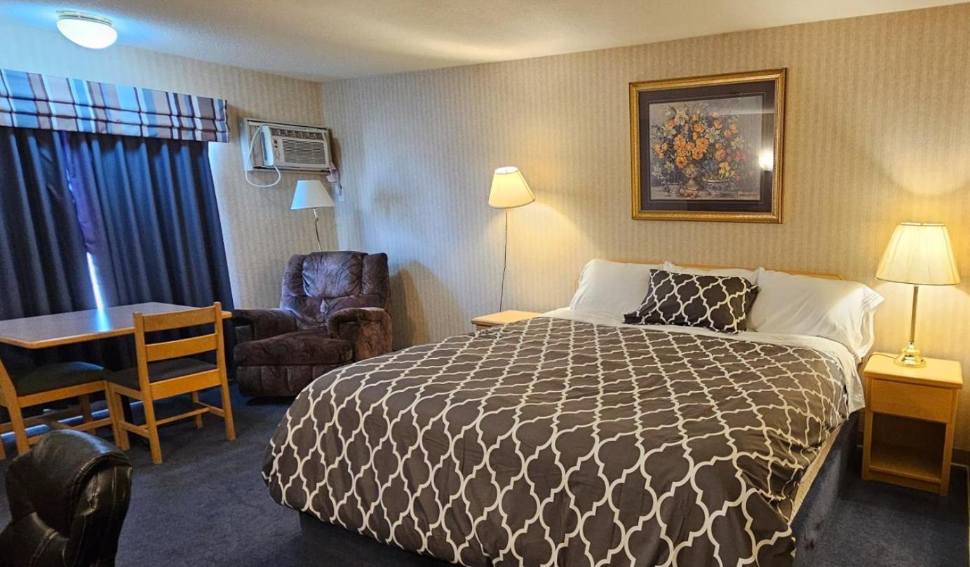 Perfect Inns & Suites Weyburn Ngoại thất bức ảnh